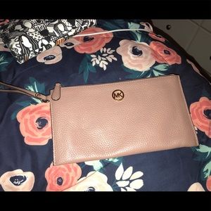 Dusty rose MK envelope wristlet